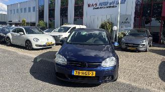 Unfallwagen Volkswagen Golf 1.6 FSI COMFORTLINE 2008/11