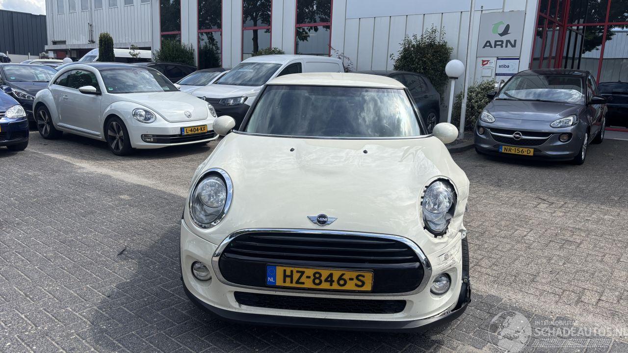 Mini Cooper 1.5 COOPER BUSINESS