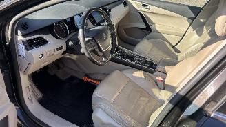 Peugeot 508 2.0. HDI BLUE LEASE picture 10