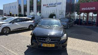 Unfallwagen Mercedes A-klasse A180 AMBITION 2015/5