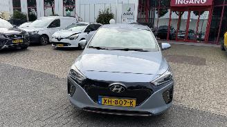 Unfallwagen Hyundai Ioniq COMFORT EV 2018/12