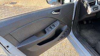Renault Clio 1.0 TCe 90 GPF evolution picture 12