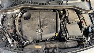 Mercedes B-klasse B200 D PRESTIGE picture 17