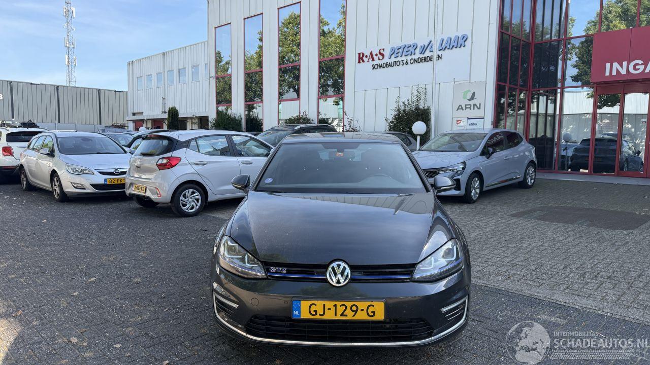 Volkswagen Golf 1.4 GTE HYBRID