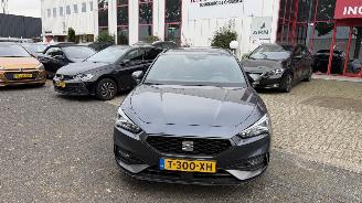 Coche accidentado Seat Leon SPORTSTOURER 1.5 TSI MHEV FR BUSINESS DSG 2023/10