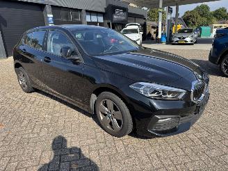 Coche accidentado BMW 1-serie 118 I  Automaat  Advance 2024/4