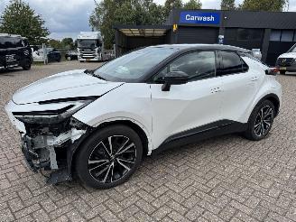 Voiture accidenté Toyota C-HR 1.8. 112 Kw Hybride 2024/6