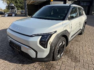 Voiture accidenté Kia EV3 150 Kw Air 2025/2