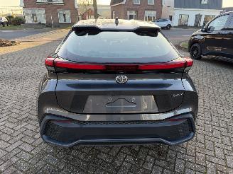 Toyota C-HR 1.8 Hybride picture 16