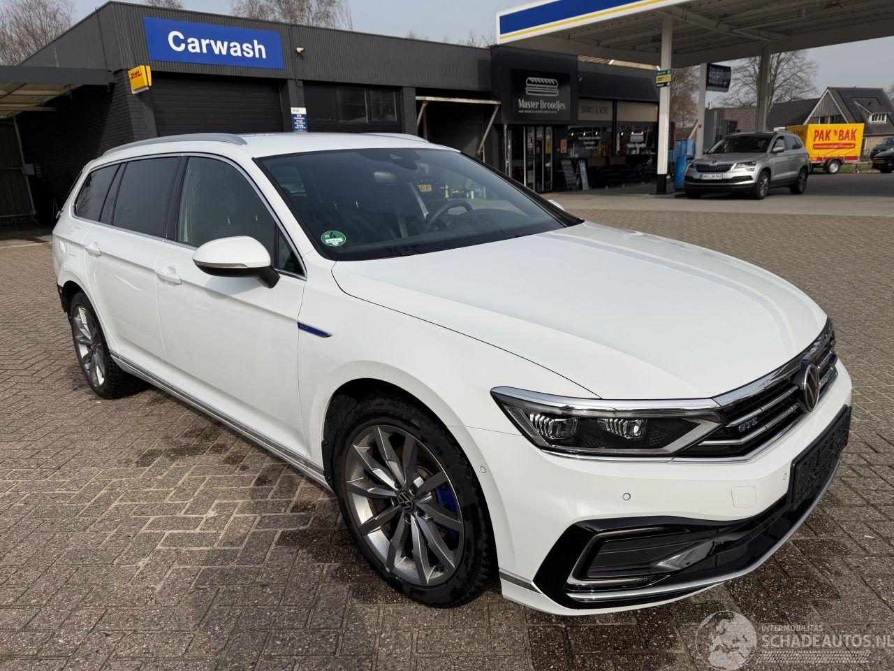 Volkswagen Passat Variant GTE