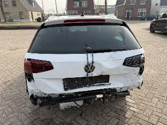 Volkswagen Passat Variant GTE picture 10