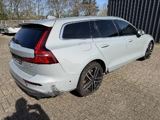 Volvo V-60 T6  Plug-in AWD picture 6