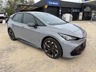 krockskadad bil auto Cupra Born 77 Kw/h 2024/8