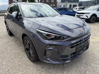 krockskadad bil auto Cupra Terramar 1.5 eTSi 150 Pk automaat 2025/1