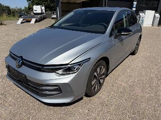 Unfallwagen Volkswagen Golf 1.5. eTSI. 110 Kw DSG. Goal 2025/7