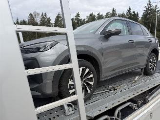 Schadeauto Volkswagen T-Roc 1.5 e-TSi DSG Goal. Nieuwste model 2026/1