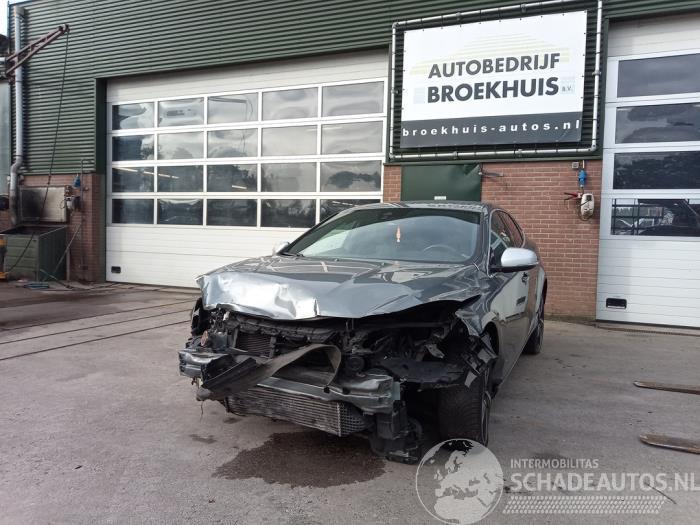 Volvo V-40 V40 (MV), Hatchback 5-drs, 2012 / 2019 2.0 D4 16V