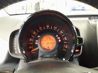 Toyota Aygo Aygo (B40), Hatchback, 2014 1.0 12V VVT-i picture 21
