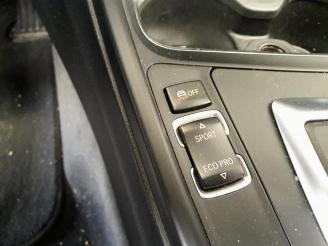 BMW 3-serie 3 serie (F30), Sedan, 2011 / 2018 320d 2.0 16V EfficientDynamicsEdition picture 25