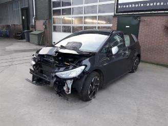 Coche siniestrado Volkswagen ID.3 ID.3 (E11/E12), Hatchback 5-drs, 2019 First, Life, Pro 58 kWh 2020/11