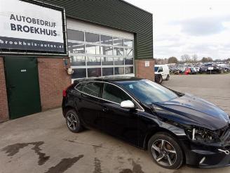demontáž osobní automobily Volvo V-40 V40 (MV), Hatchback 5-drs, 2012 / 2019 2.0 D2 16V 2015/11