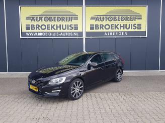 Auto incidentate Volvo V-60 2.4 D6 AWD Plug-In Hybrid Pure Limited 2014/7