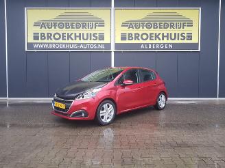Auto incidentate Peugeot 208 1.2 PureTech Signature 2019/3