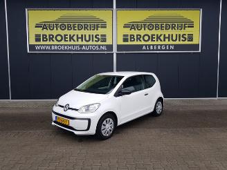 krockskadad bil auto Volkswagen Up! 1.0 BMT take up! 2017/10