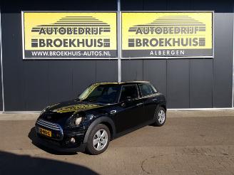 škoda osobní automobily Mini Mini 1.5 Cooper Business 2015/6