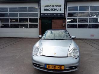 Vrakbiler auto Porsche 911 911 (996), Cabrio, 1998 / 2006 3.6 Carrera 4 24V 2003/8