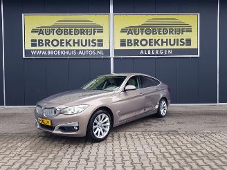 uszkodzony samochody osobowe BMW 3-serie 320i xDrive High Executive 2013/9