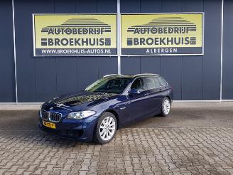 Damaged car BMW 5-serie Touring 520i Executive 2015/5