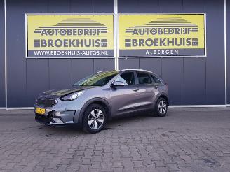 skadebil auto Kia Niro 1.6 GDi Hybrid ExecutiveLine 2017/11
