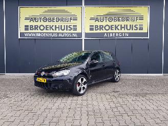 Schadeauto Volkswagen Golf 1.6 Comfortline 2009/1
