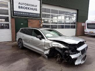 Volvo V-60 V60 II (ZW), Combi, 2018 2.0 T8 16V Plug-in Hybrid AWD picture 6