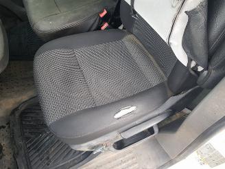 Volkswagen Transporter 2.0 TDI L2H1 DC 30 picture 23