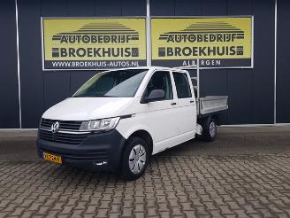 krockskadad bil bedrijf Volkswagen Transporter 2.0 TDI L2H1 DC 30 2021/8