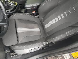 BMW 2-serie Gran Tourer 216d Essential picture 22