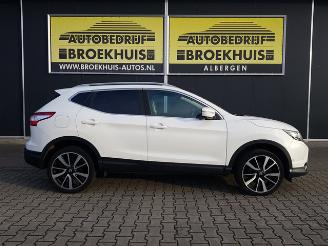 Nissan Qashqai 1.2 Premier Edition picture 4