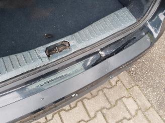 Ford C-Max 1.0 Titanium picture 10