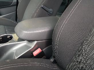 Ford C-Max 1.0 Titanium picture 23