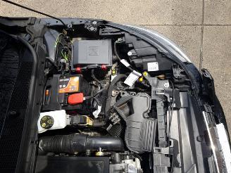 Peugeot 308 SW 1.2 PureTech Blue Lease Executive picture 12