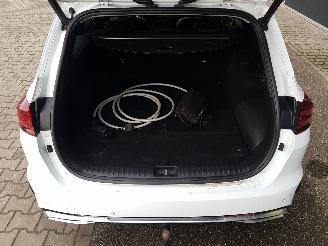 Kia Ceed 1.6 GDI PHEV DynamicPlusLine picture 27