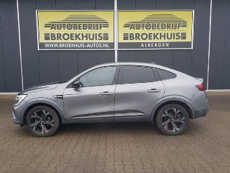 Renault Arkana 1.6 E-Tech Hybrid 145 R.S. Line picture 2