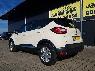 Renault Captur 0.9 TCe Expression picture 7