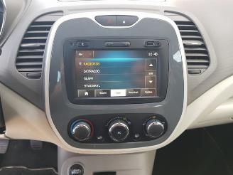Renault Captur 0.9 TCe Expression picture 18
