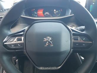 Peugeot e-2008 EV Allure Pack 50 kWh picture 20