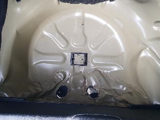 Peugeot 208 1.2 PureTech Allure picture 13