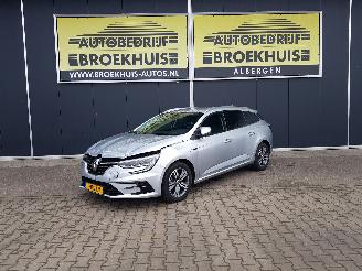 uszkodzony samochody osobowe Renault Mégane Estate 1.3 TCe Intens 2021/7