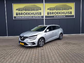 krockskadad bil auto Renault Mégane Estate 1.3 TCe Intens 2021/7